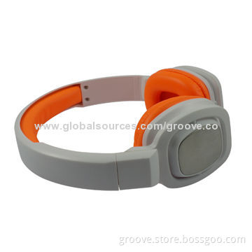 High-quality Stereo Headphones with Foldable Headband, 100mW Rated Power